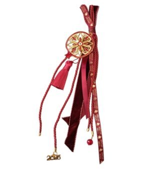 Γούρι 2026 χρυσά στοιχεία μπορντώ κορδόνι